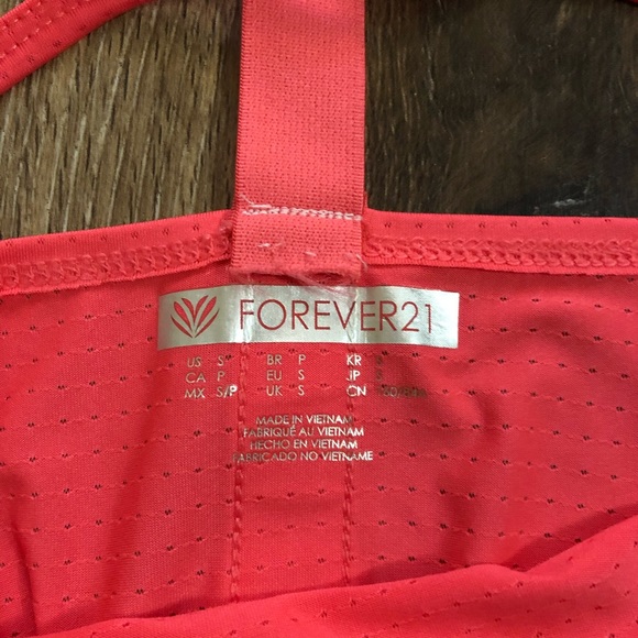 Pink Workout Tank - Picture 3 of 4